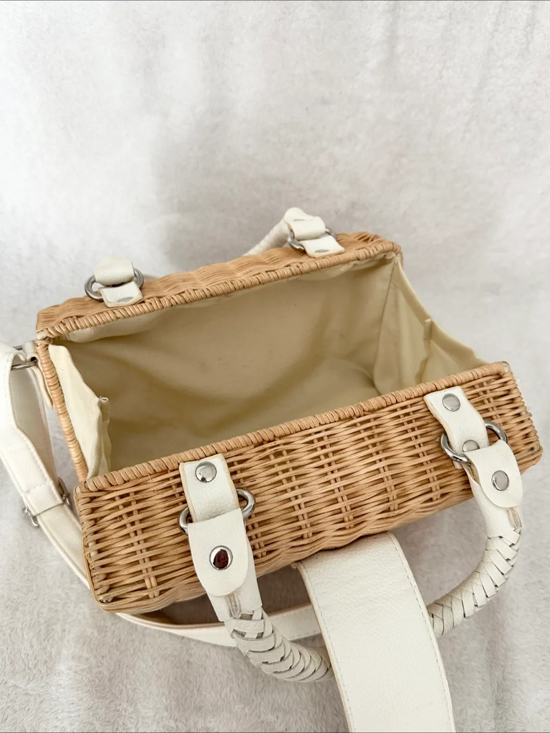 Authentic Free People Straw Wicker Rattan Basket Crossbody Bag image indicator(5)