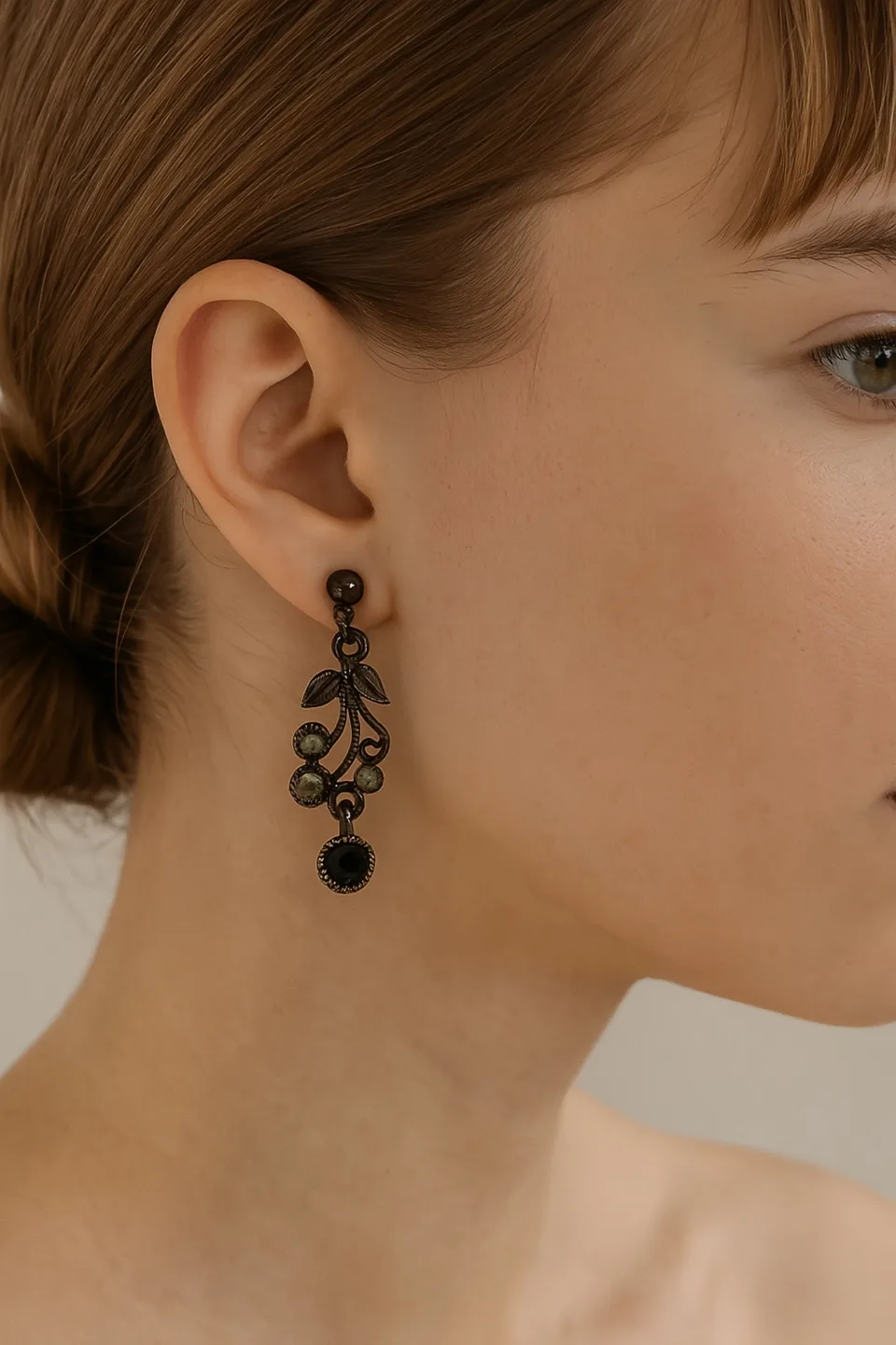 Vintage-Inspired Black Stone Earrings – Elegant & Unique! thumbnail