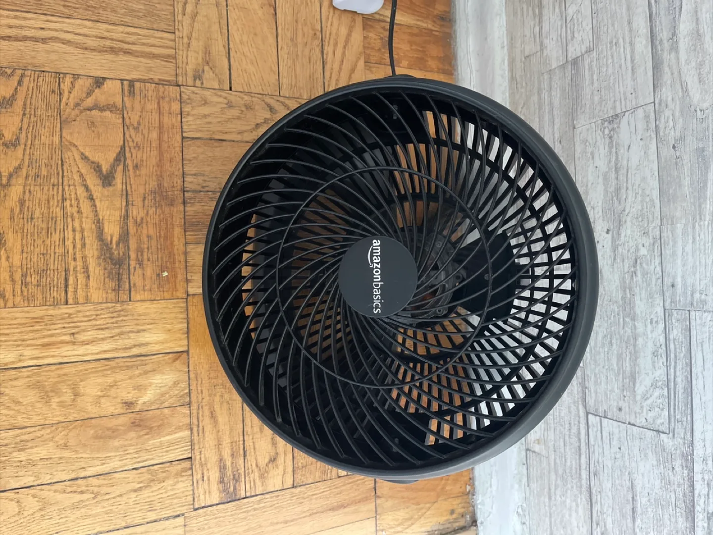 AmazonBasics Black Fan thumbnail