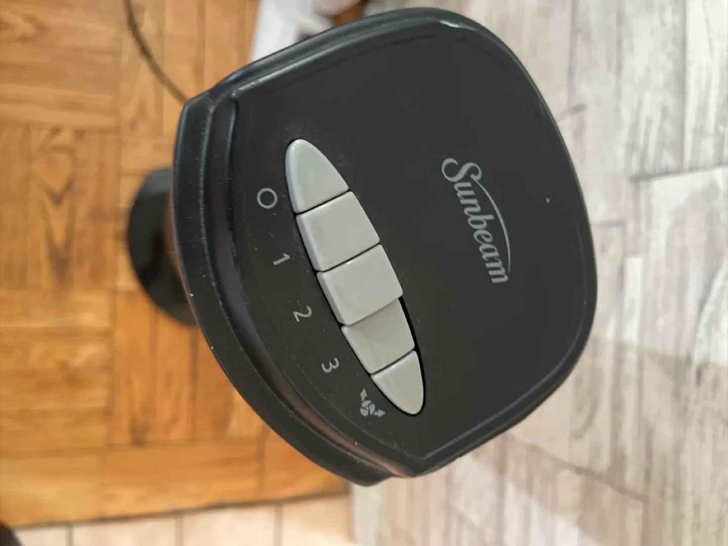 Sunbeam Black Tower Fan image indicator(2)