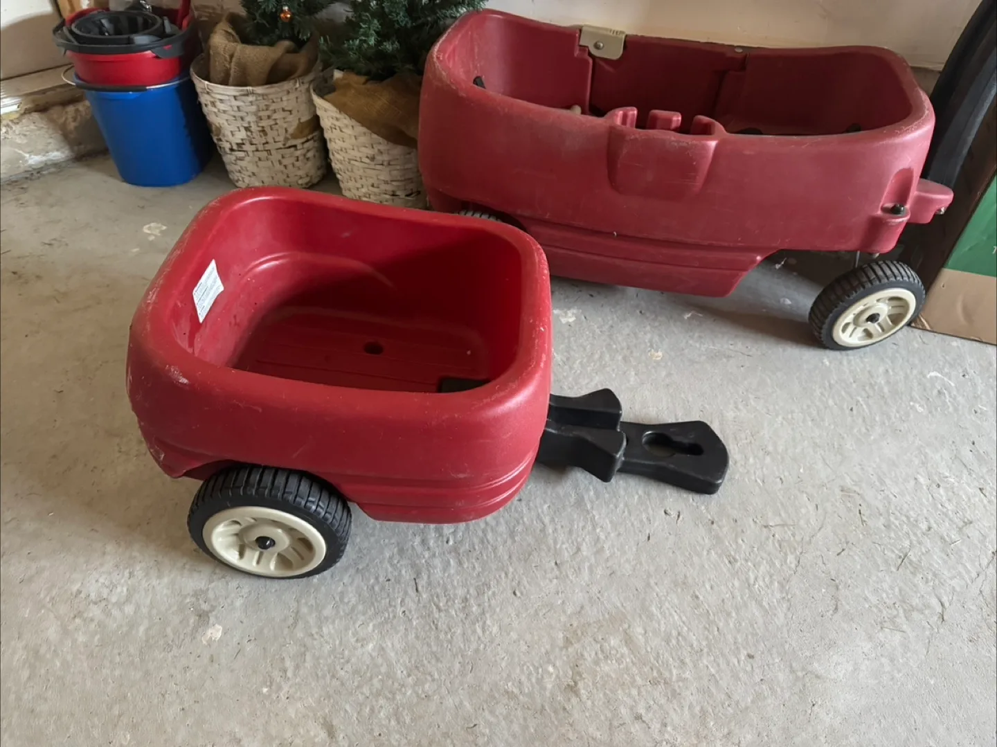 Step 2 Red Wagon & Trailer Set thumbnail