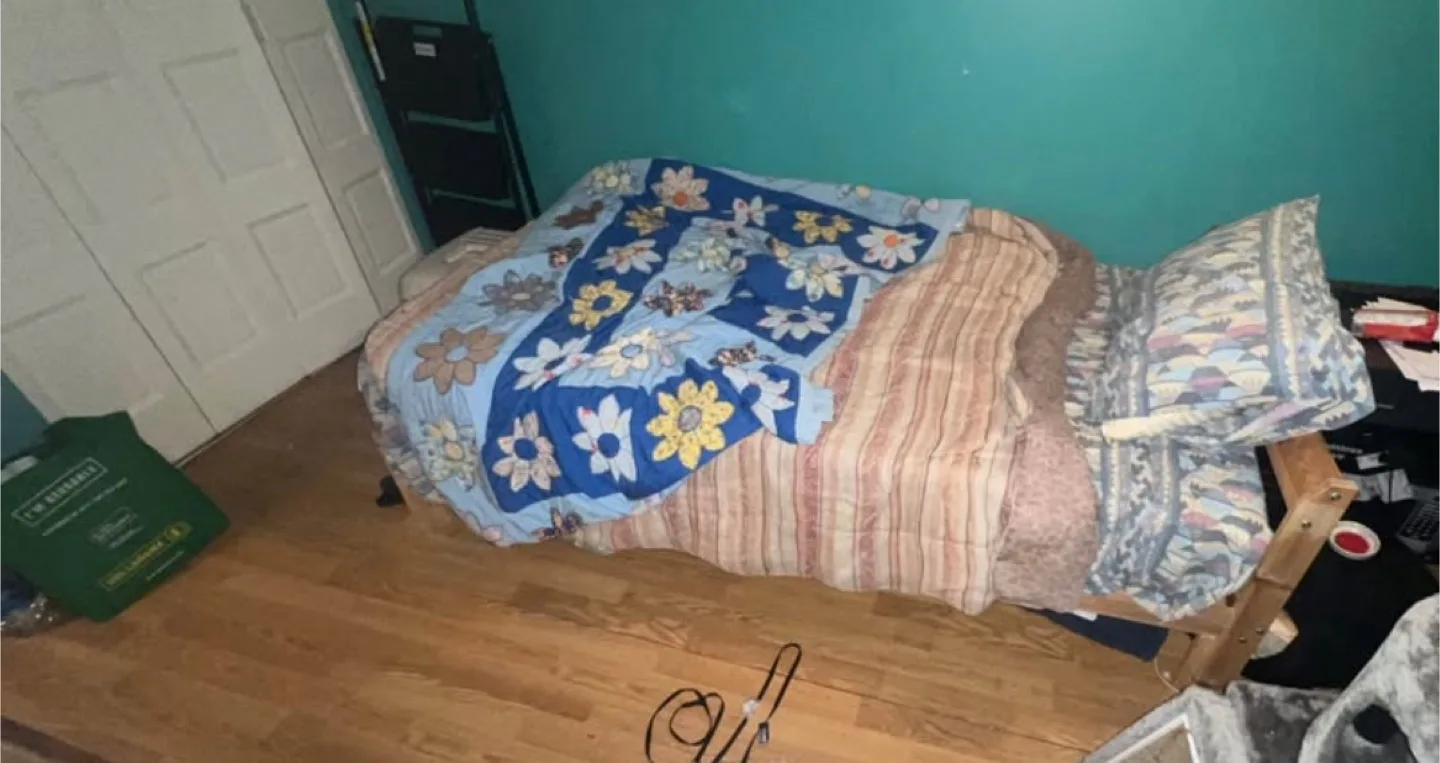Single mattress and bed frame thumbnail