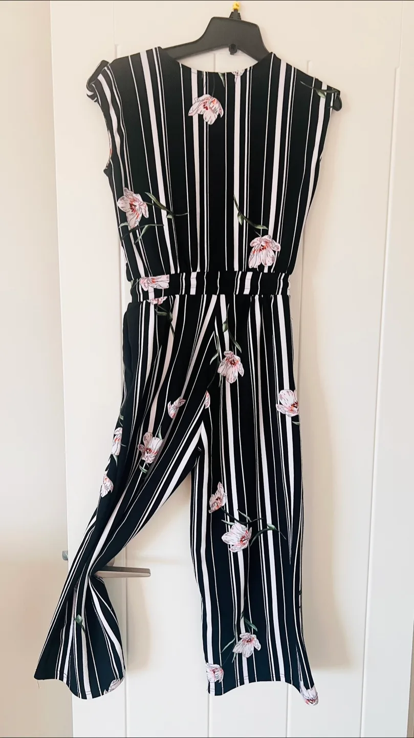 Impressions Black & White Floral Jumpsuit size small image indicator(2)