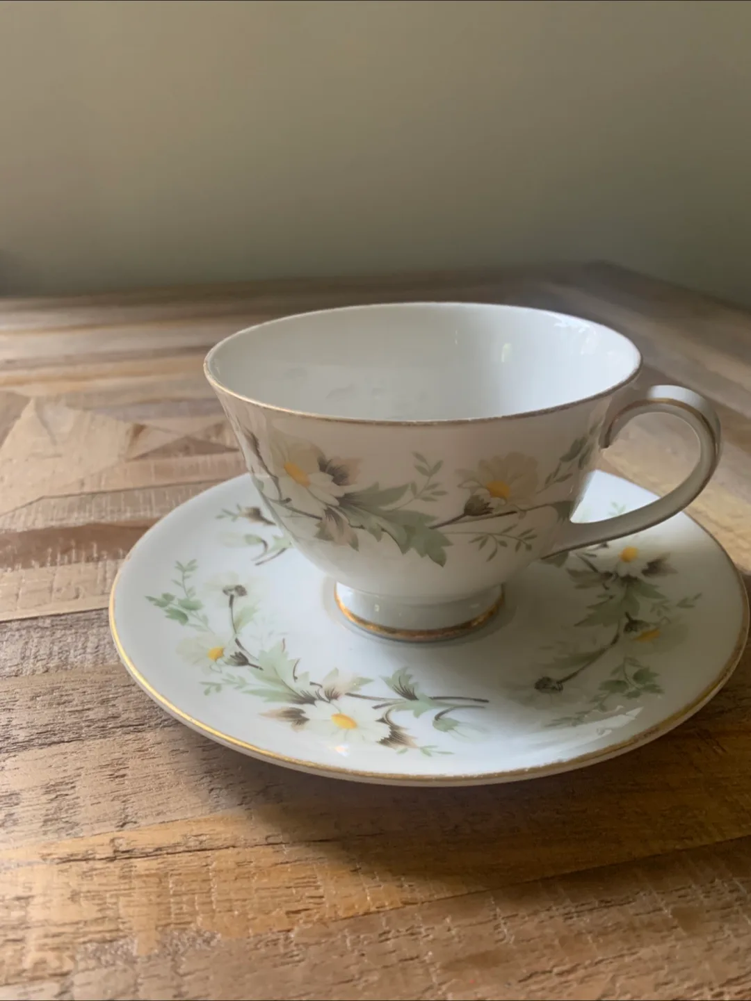 Royal Doulton Clairmont Teacup & Saucer thumbnail