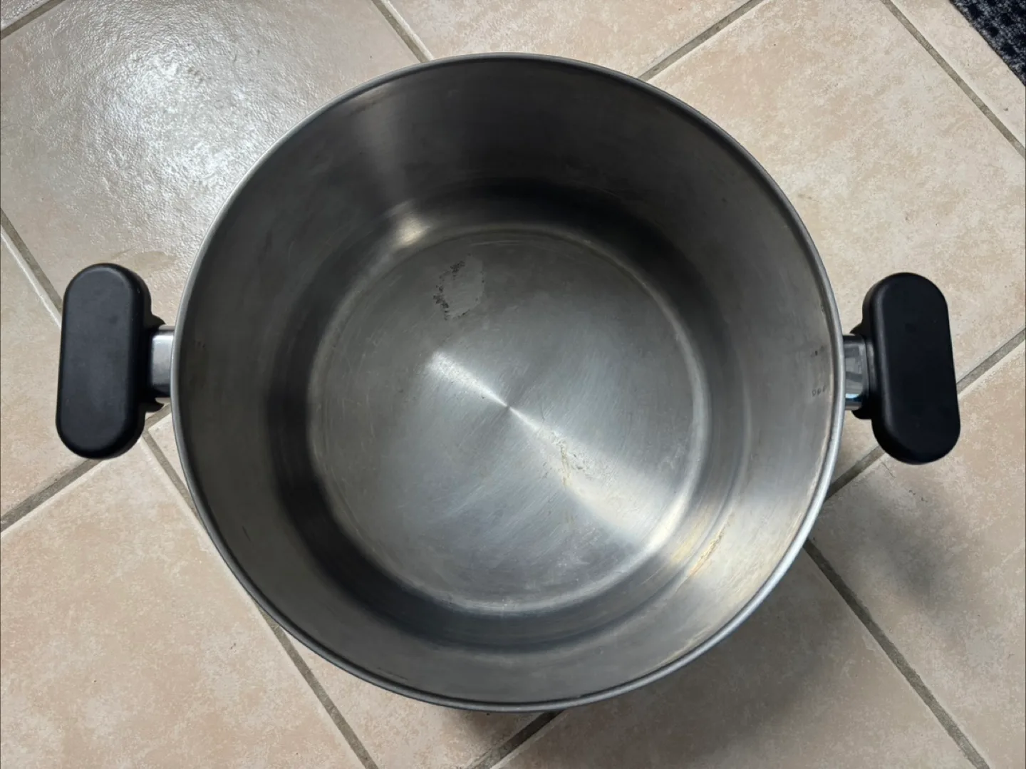 Stainless Steel Stock Pot with Lid - 11 inch image indicator(3)