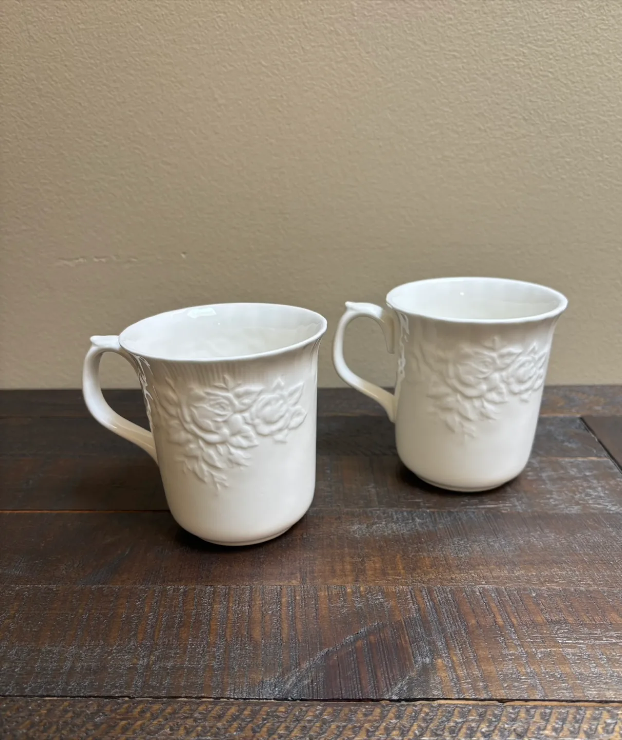 🇨🇦Royal Albert Old English Garden Mugs (Set of 2) thumbnail