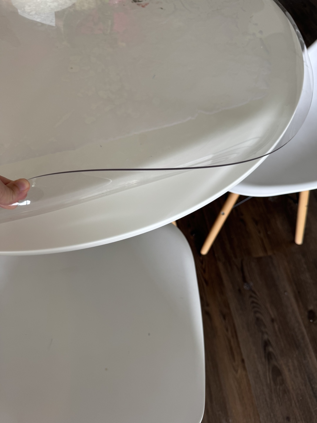 32” Round dining table + four chairs - photo 3