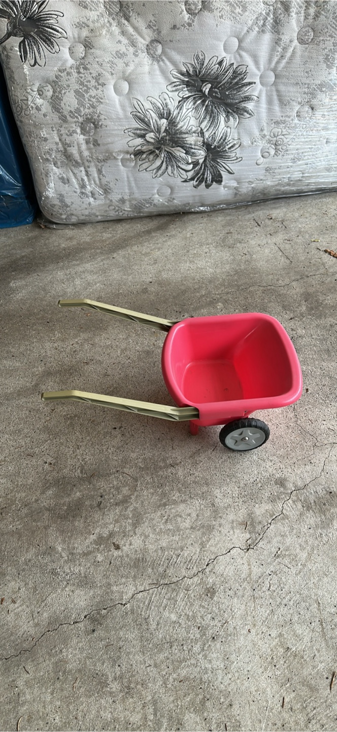 Pink Toy Wheelbarrow - photo 3