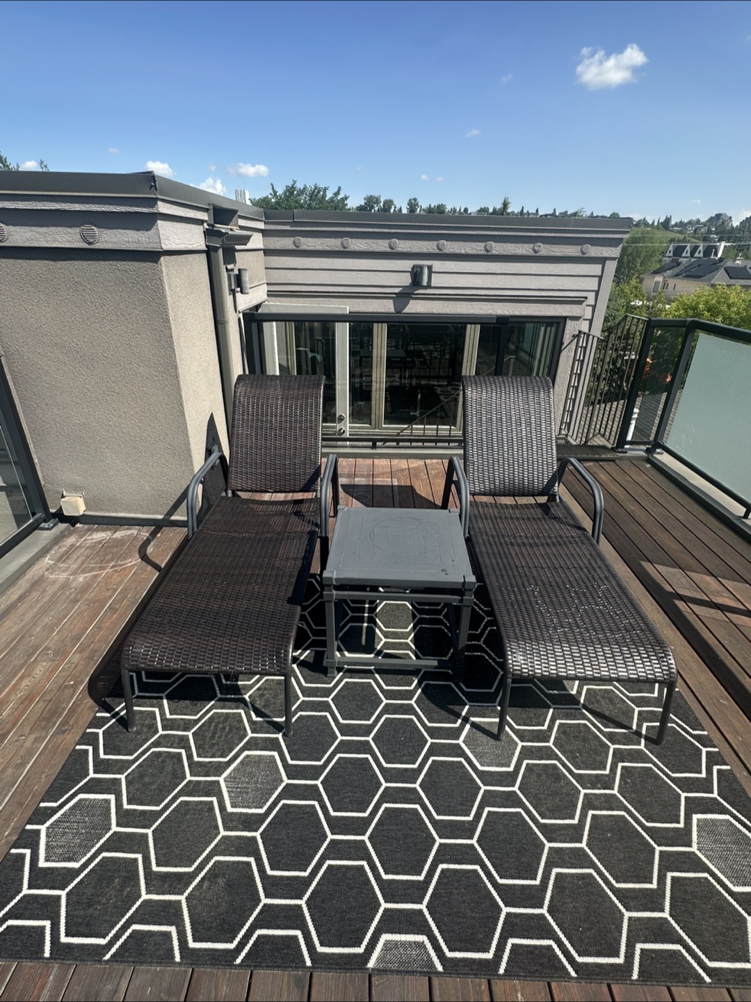 Outdoor Lounge Chairs