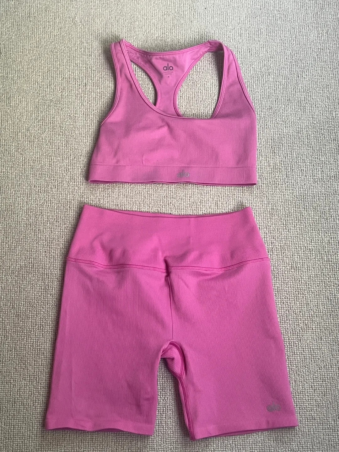 ALO Yoga Ribbed Crop Bra & Biker Shorts Set - Pink image indicator(4)