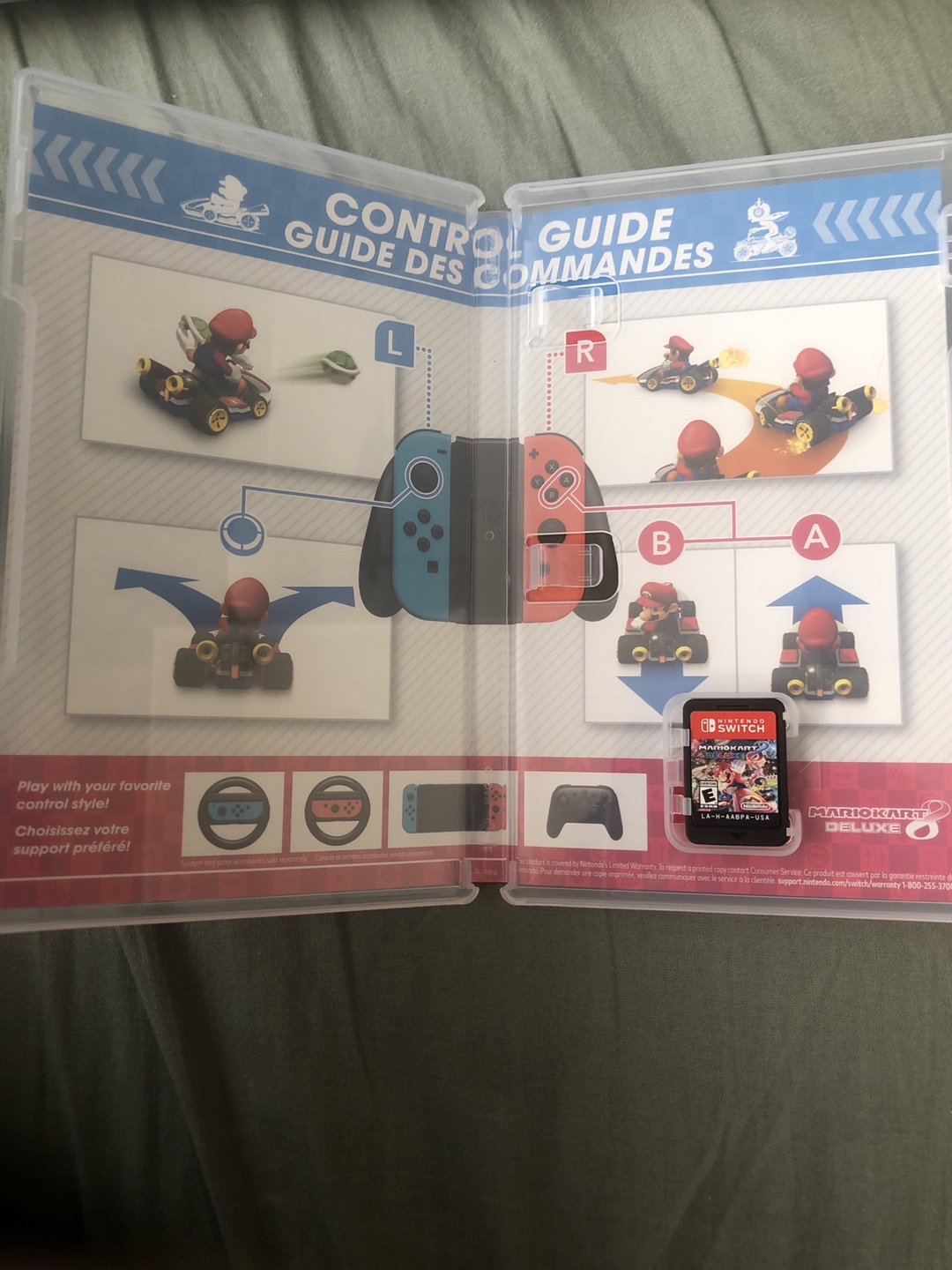 Mario Kart 8 Deluxe - Nintendo Switch Game - photo 2