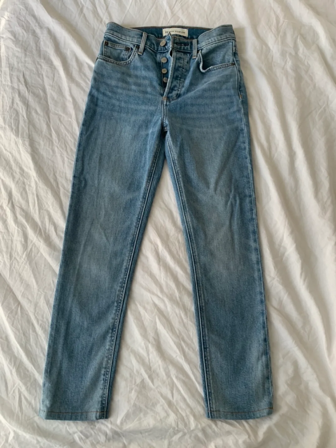 🇨🇦Aritzia Denim Forum Yoko High Rise Jeans, Size 25 thumbnail