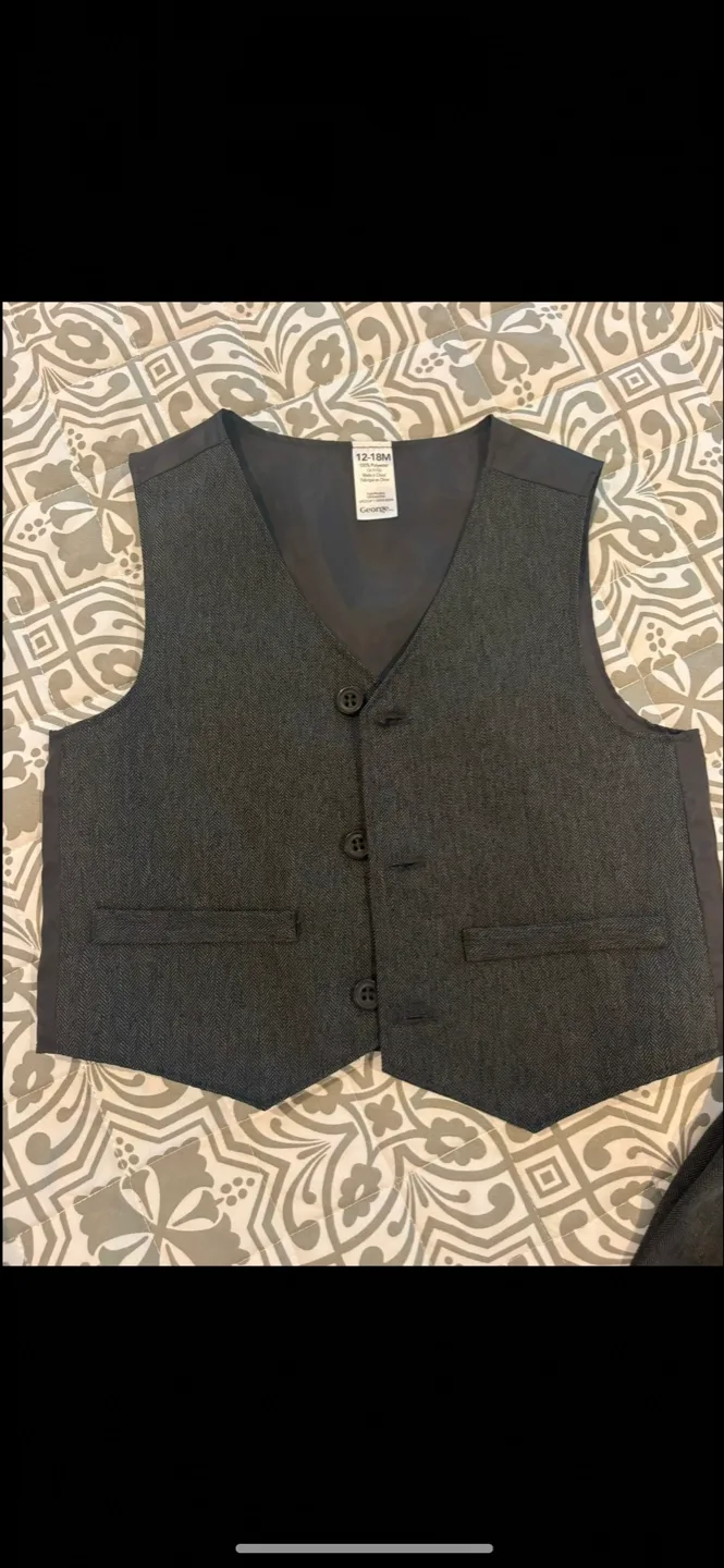 Baby Suit - Size 12-18 Months image indicator(5)