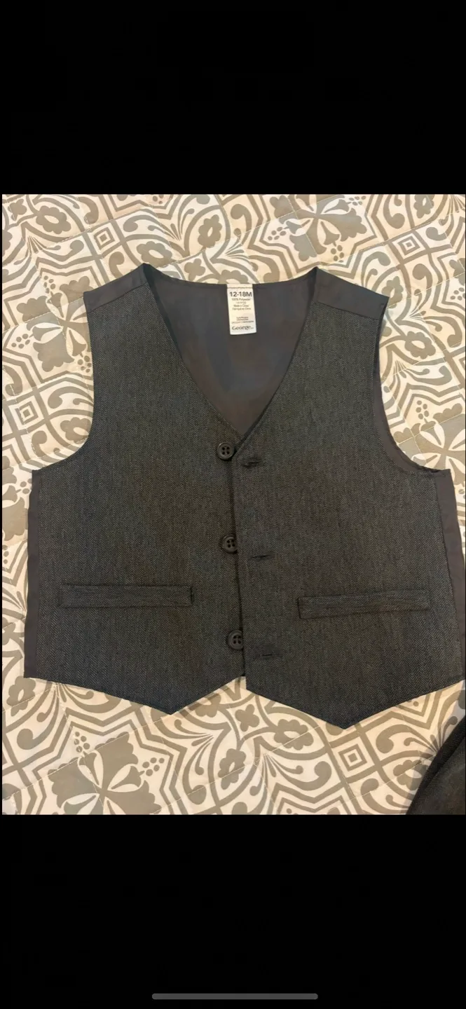 Baby Suit - Size 12-18 Months image indicator(6)