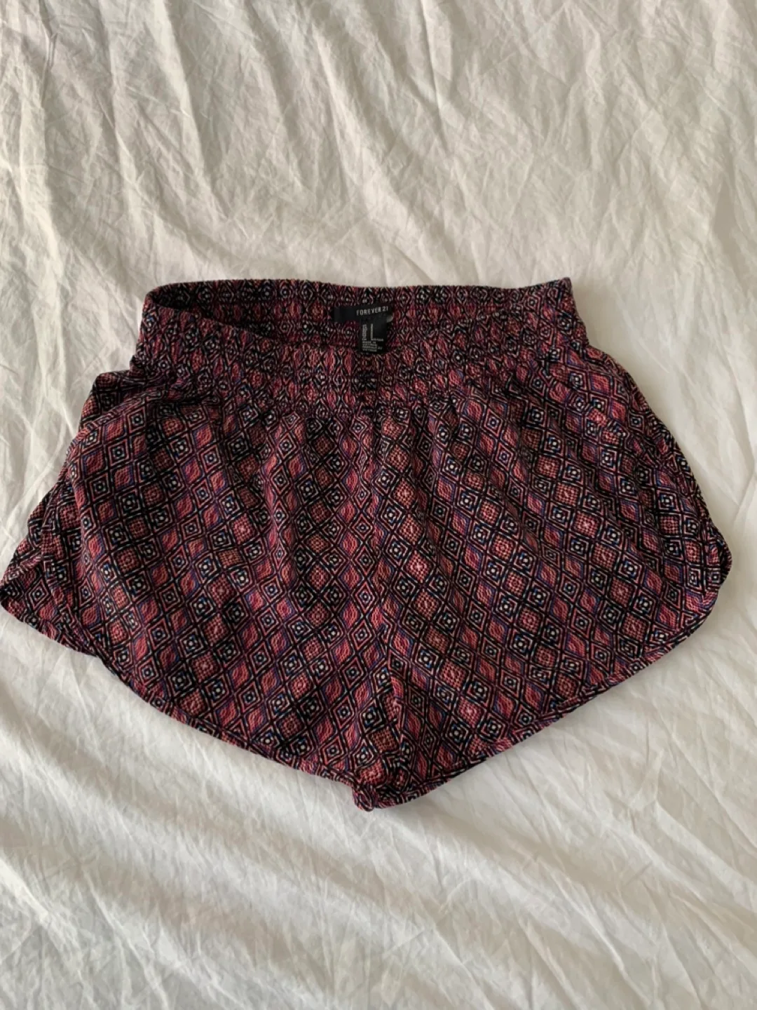 🇨🇦Forever 21 Patterned Shorts - Size Small thumbnail