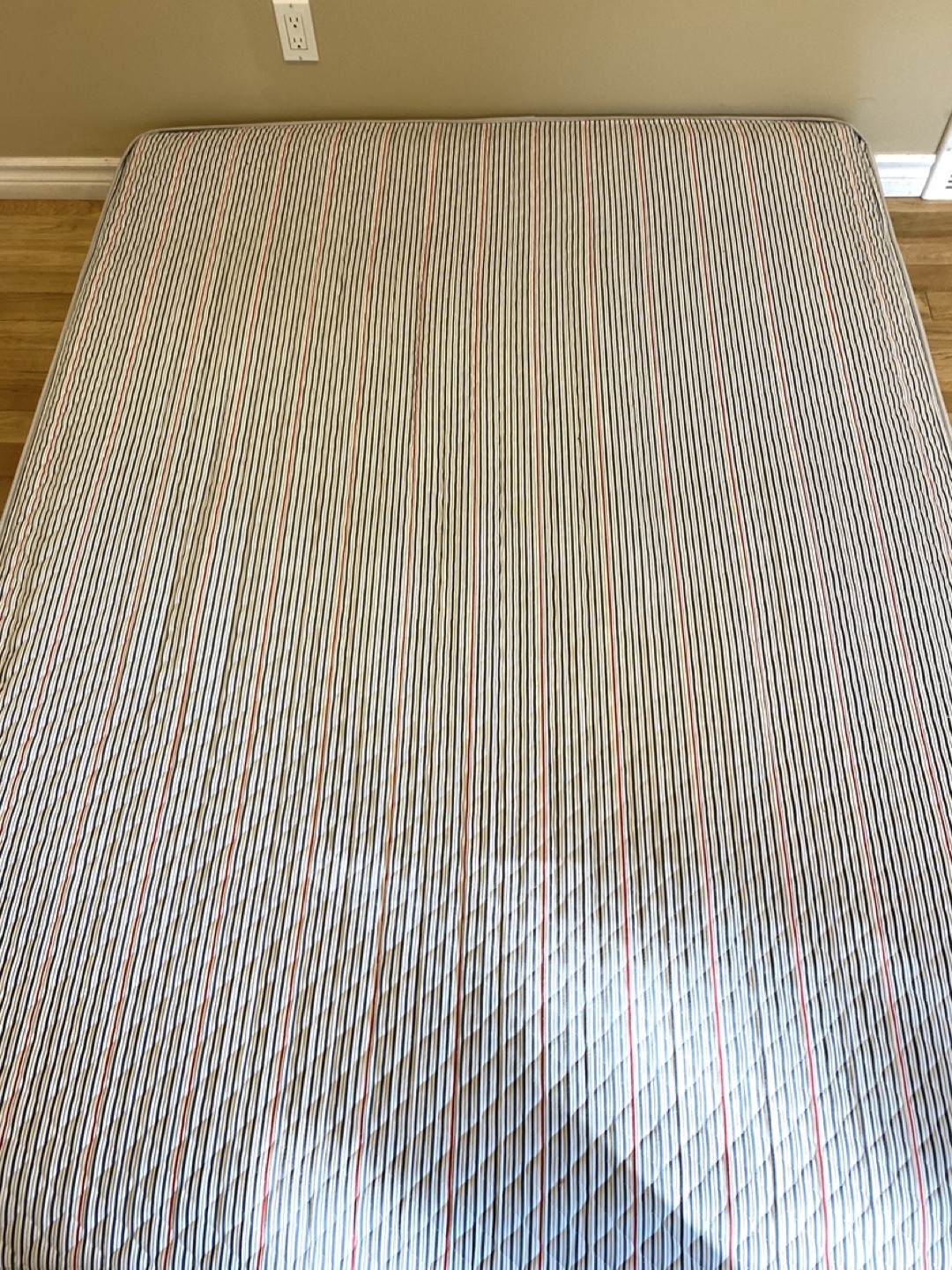 Sleeptek Queen Size 8” Foam Mattress (CAN DELIVER) - photo 3
