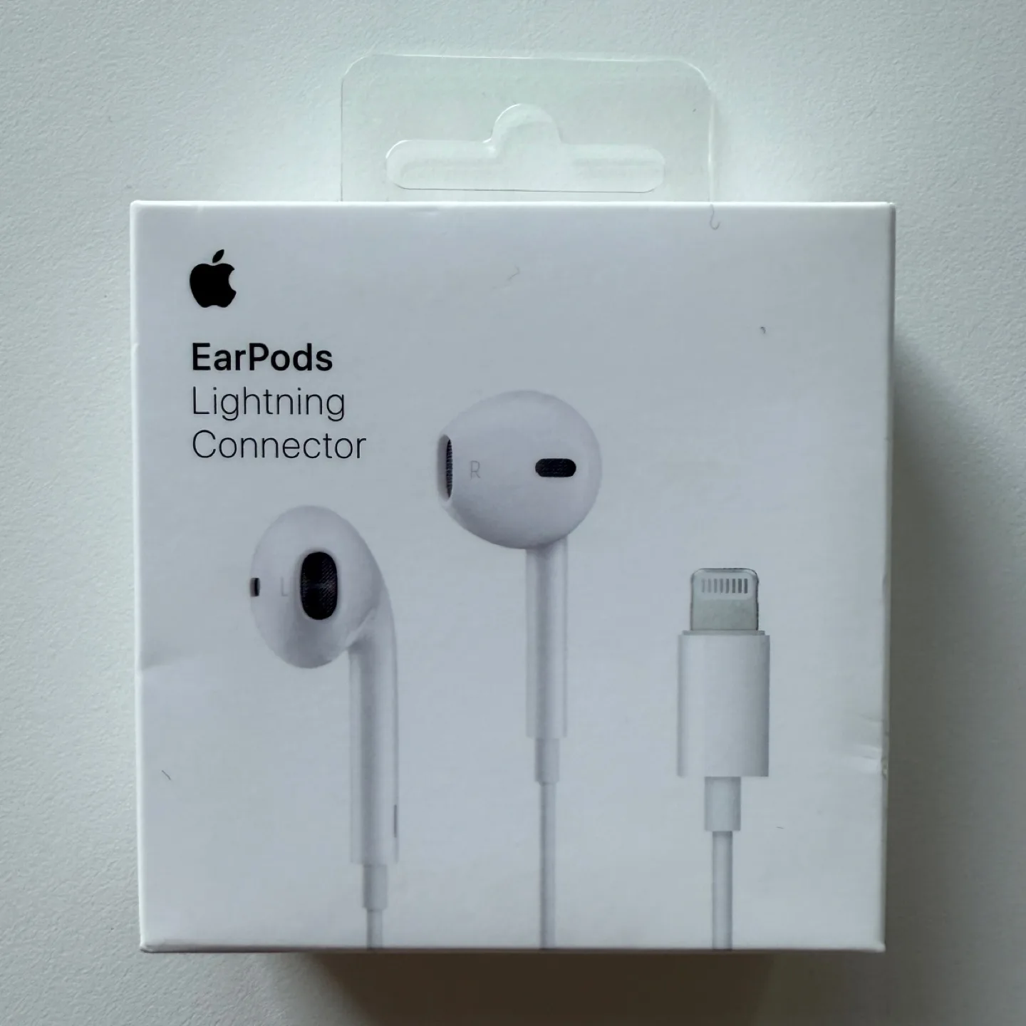 NEW Apple EarPods with Lightning Connector - 25% off! thumbnail