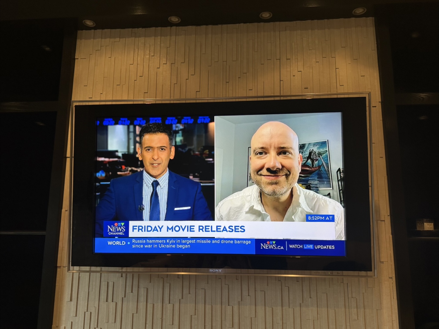 SONY Bravia 52” TV