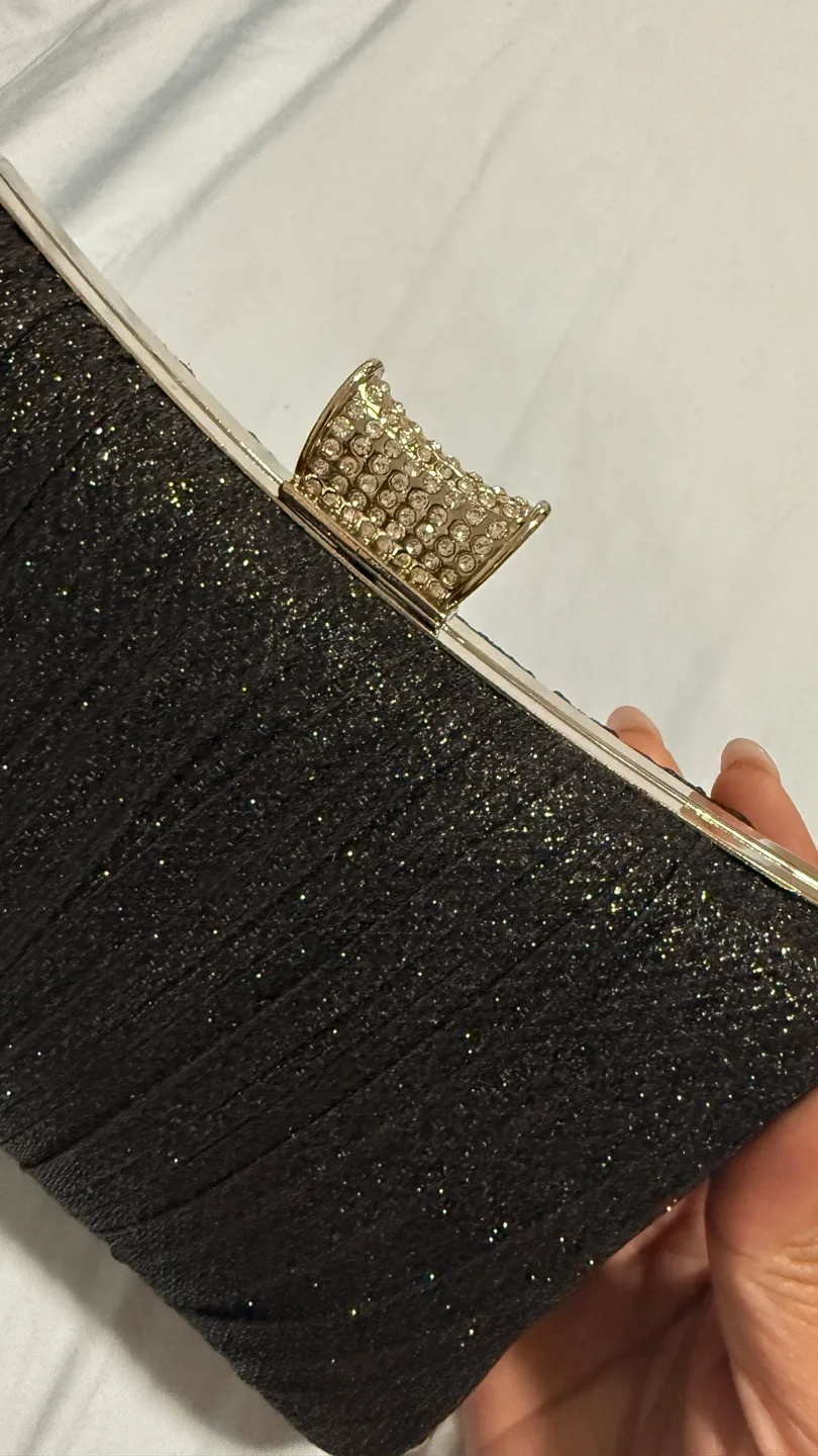 Black Glitter Clutch with Chain Strap image indicator(2)