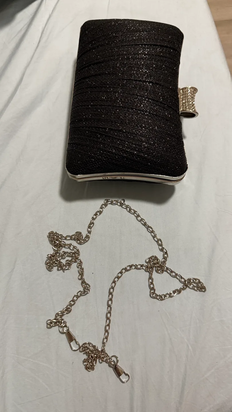 Black Glitter Clutch with Chain Strap image indicator(3)