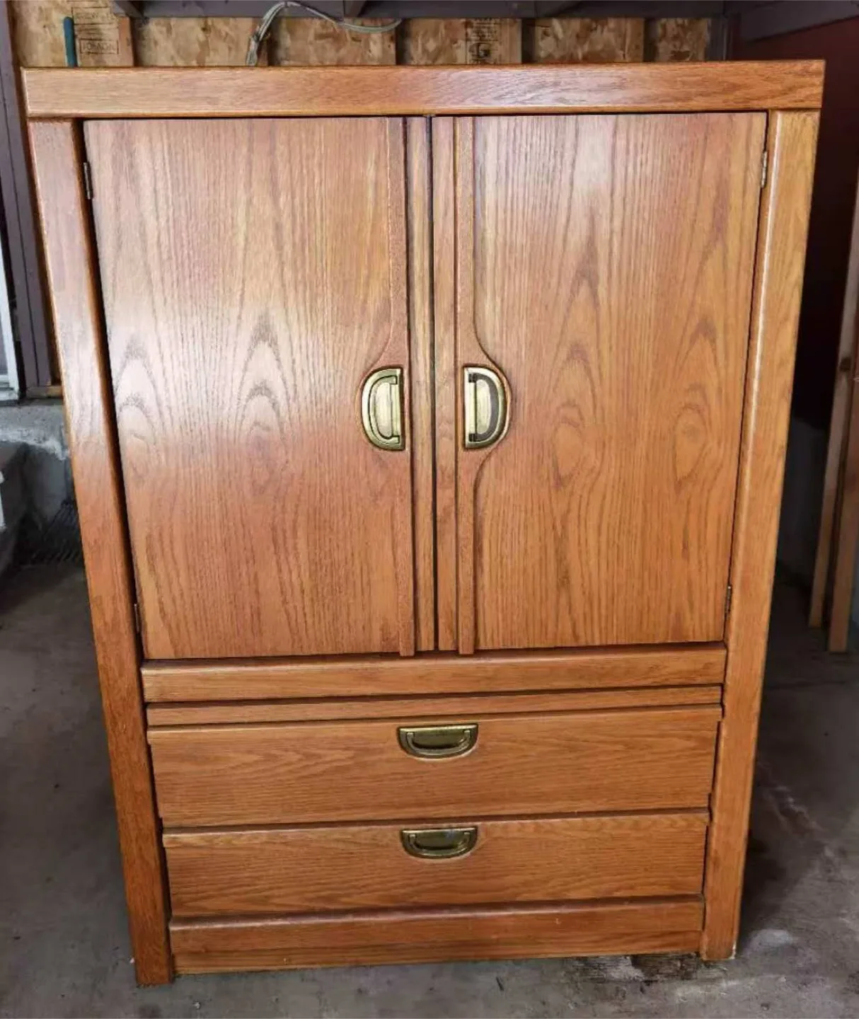 Solid Oak wood dresser (with organizing shelves) thumbnail