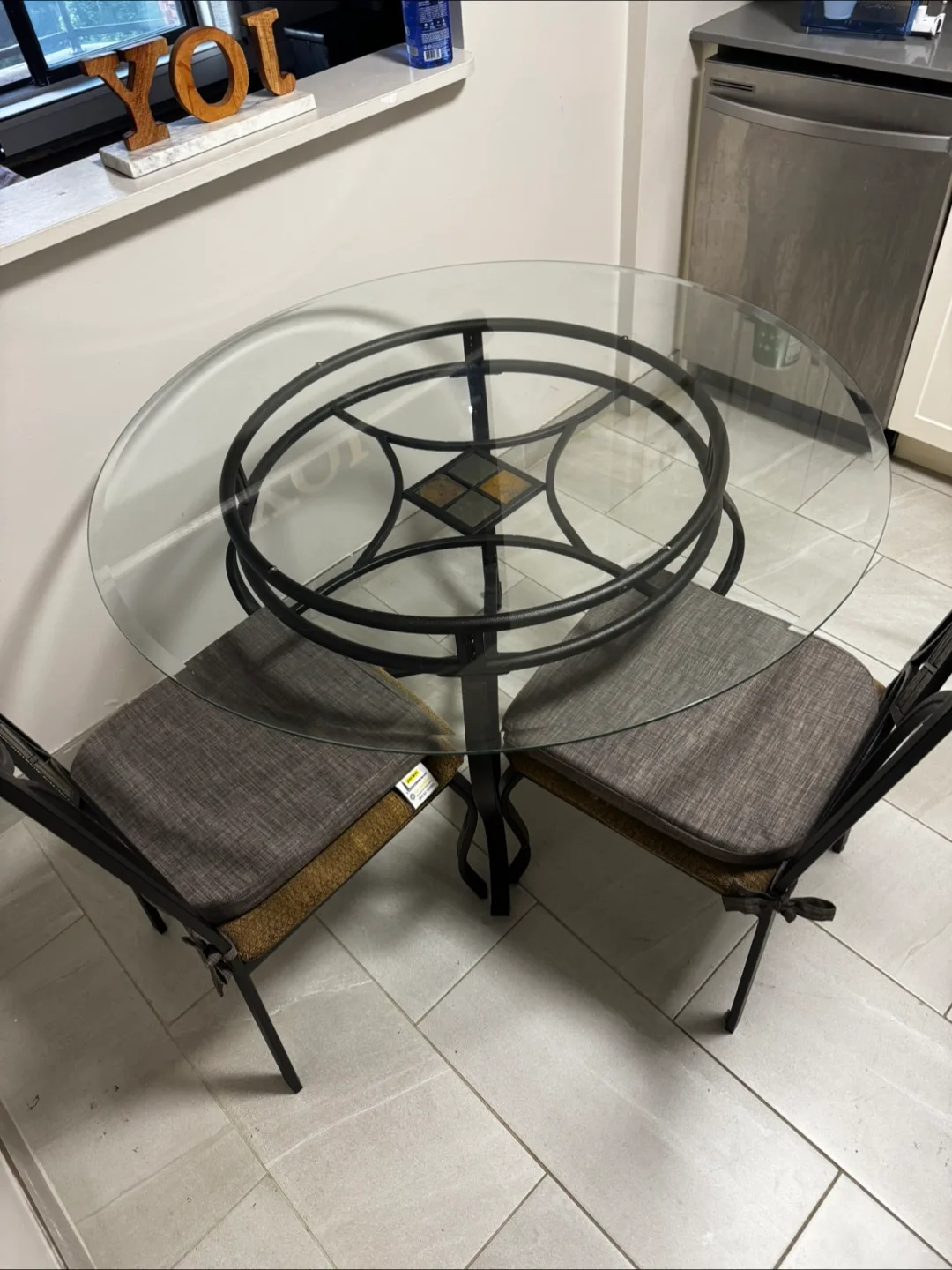 Glass Top Round Dining Table with Chairs thumbnail