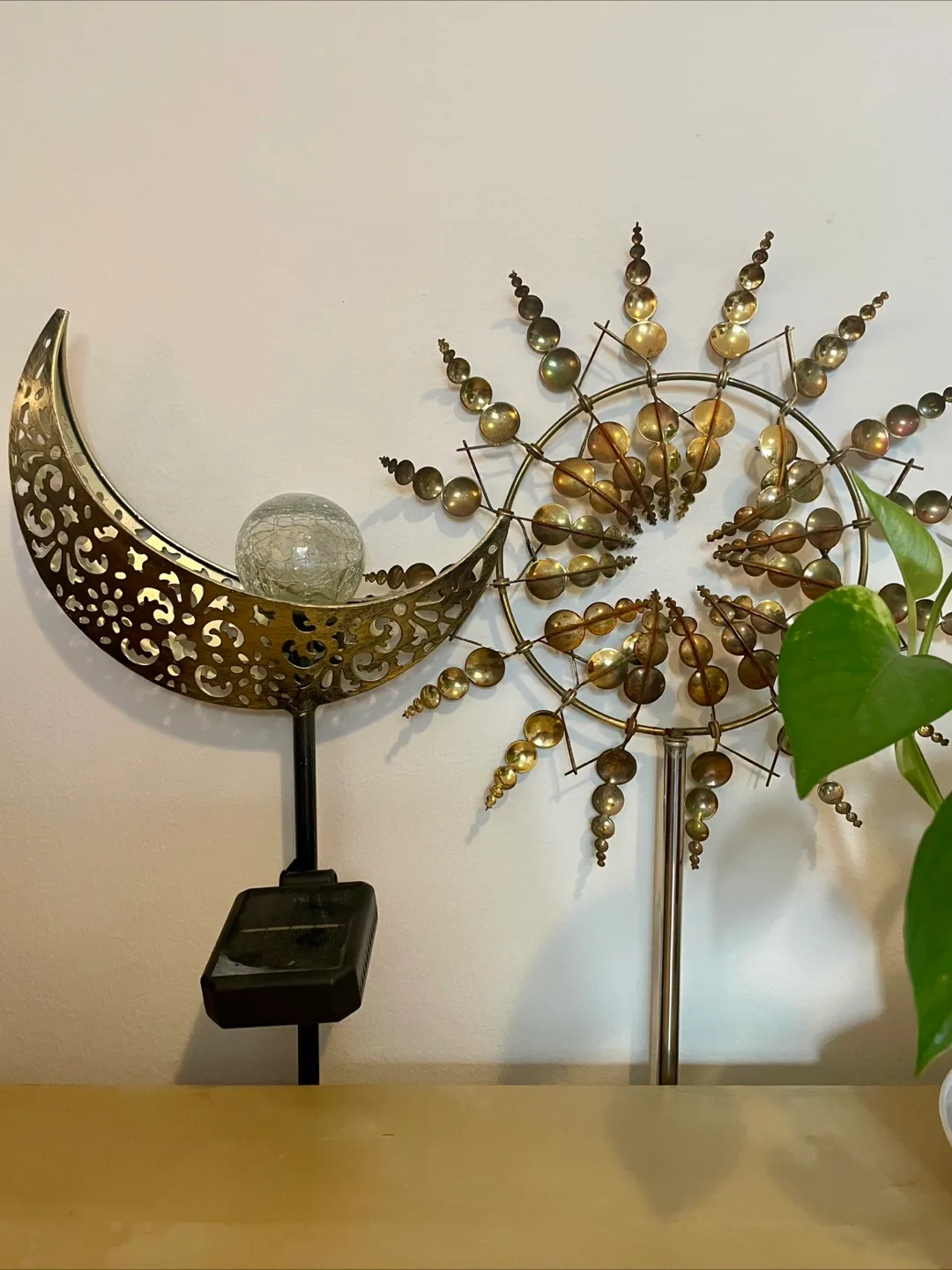 Outdoor Solar Light and Wind Spinner - Moving Sale! thumbnail