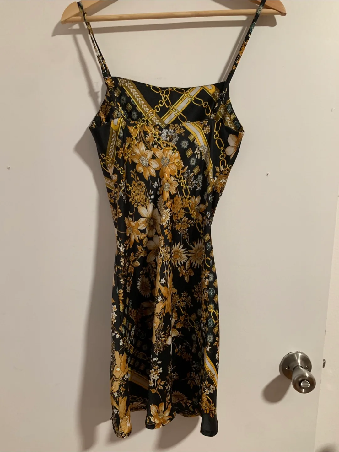 Princess Polly Black Satin Floral Mini Dress - Size 2 image indicator(2)