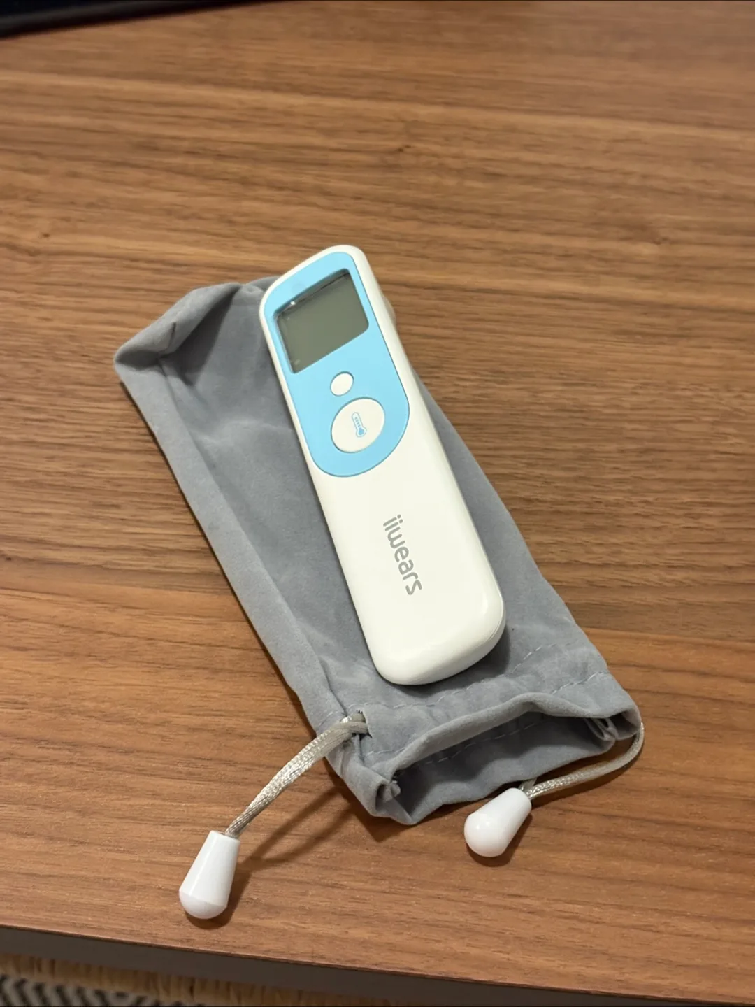 iiwears Digital Thermometer thumbnail