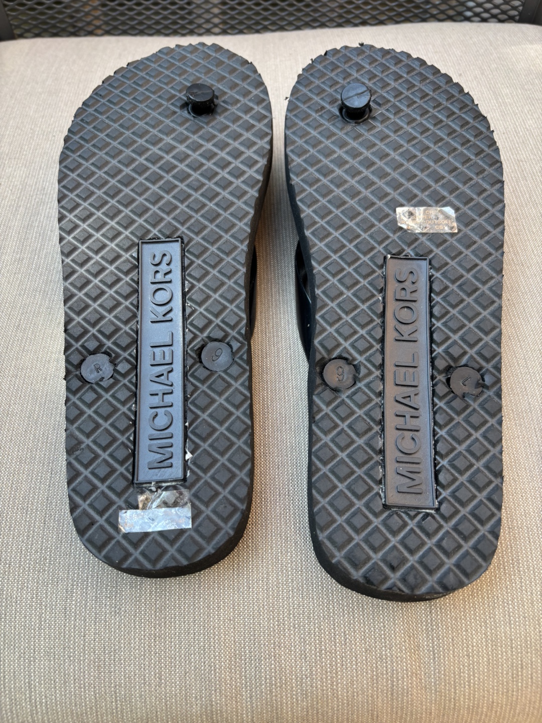 Michael Kors Jet Flip Flops - Size 9 - photo 3