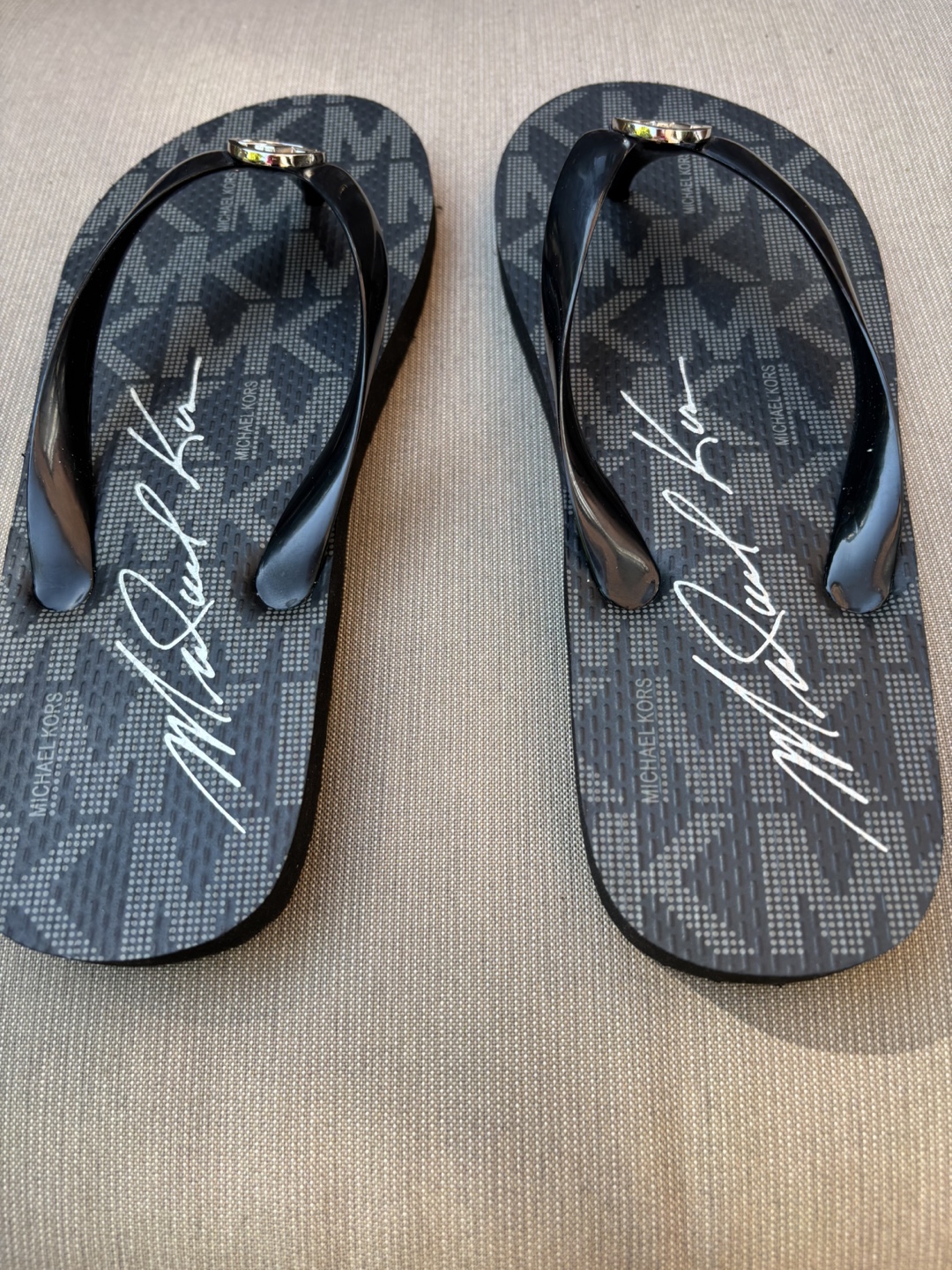 Michael Kors Jet Flip Flops - Size 9 - photo 2
