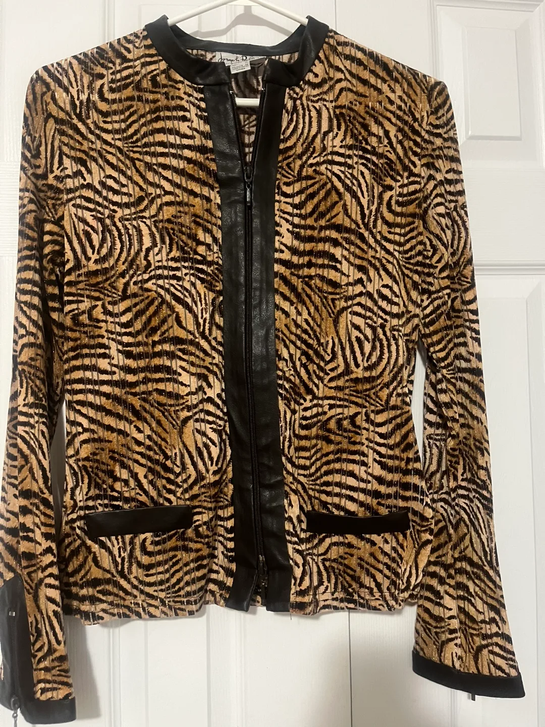 Animal Print Jacket - Size medium thumbnail
