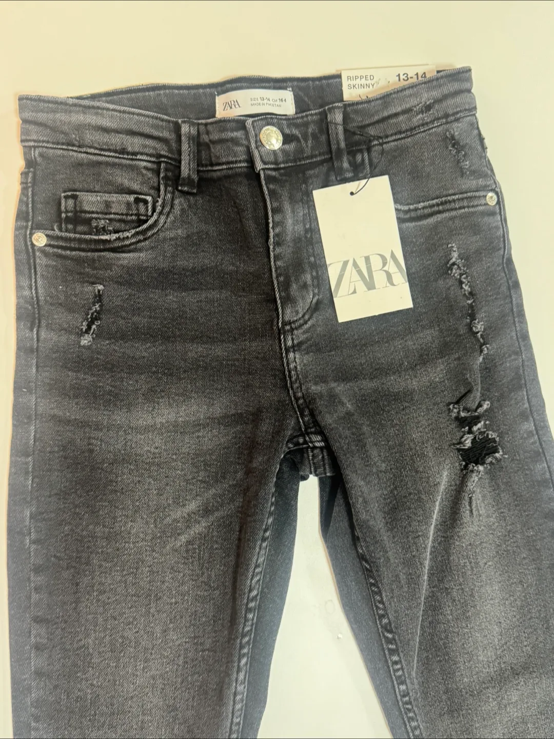 Zara Ripped Skinny Jeans (Size 13-14) thumbnail