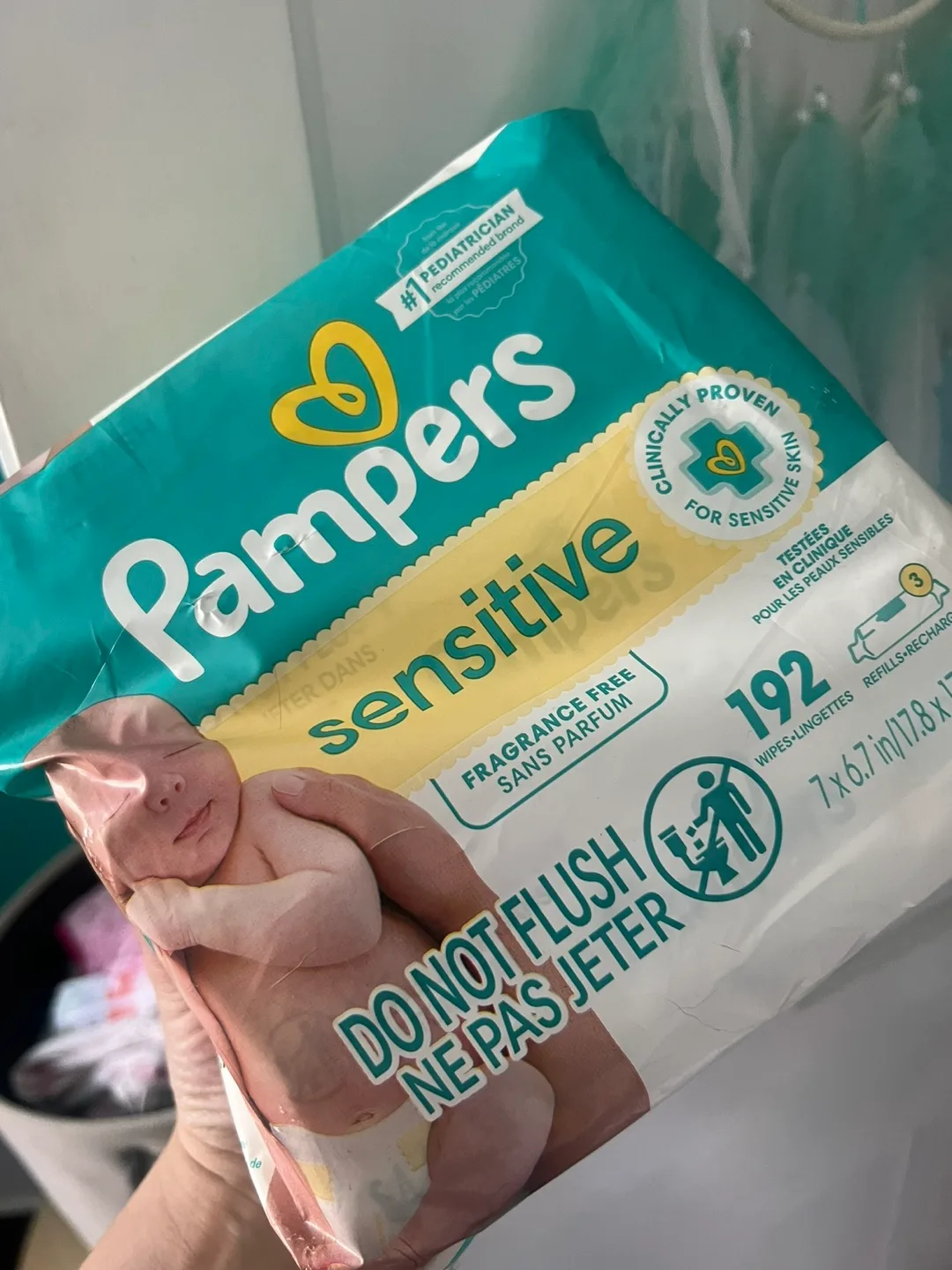 Pampers Sensitive Wipes - 192 Count thumbnail