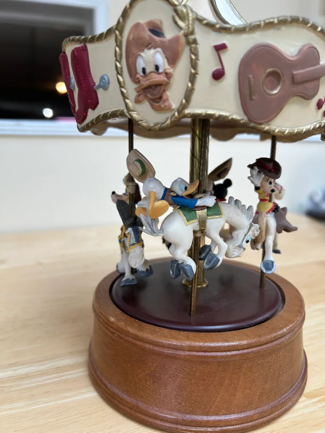 Disney Carousel Musical Figurine image indicator(4)