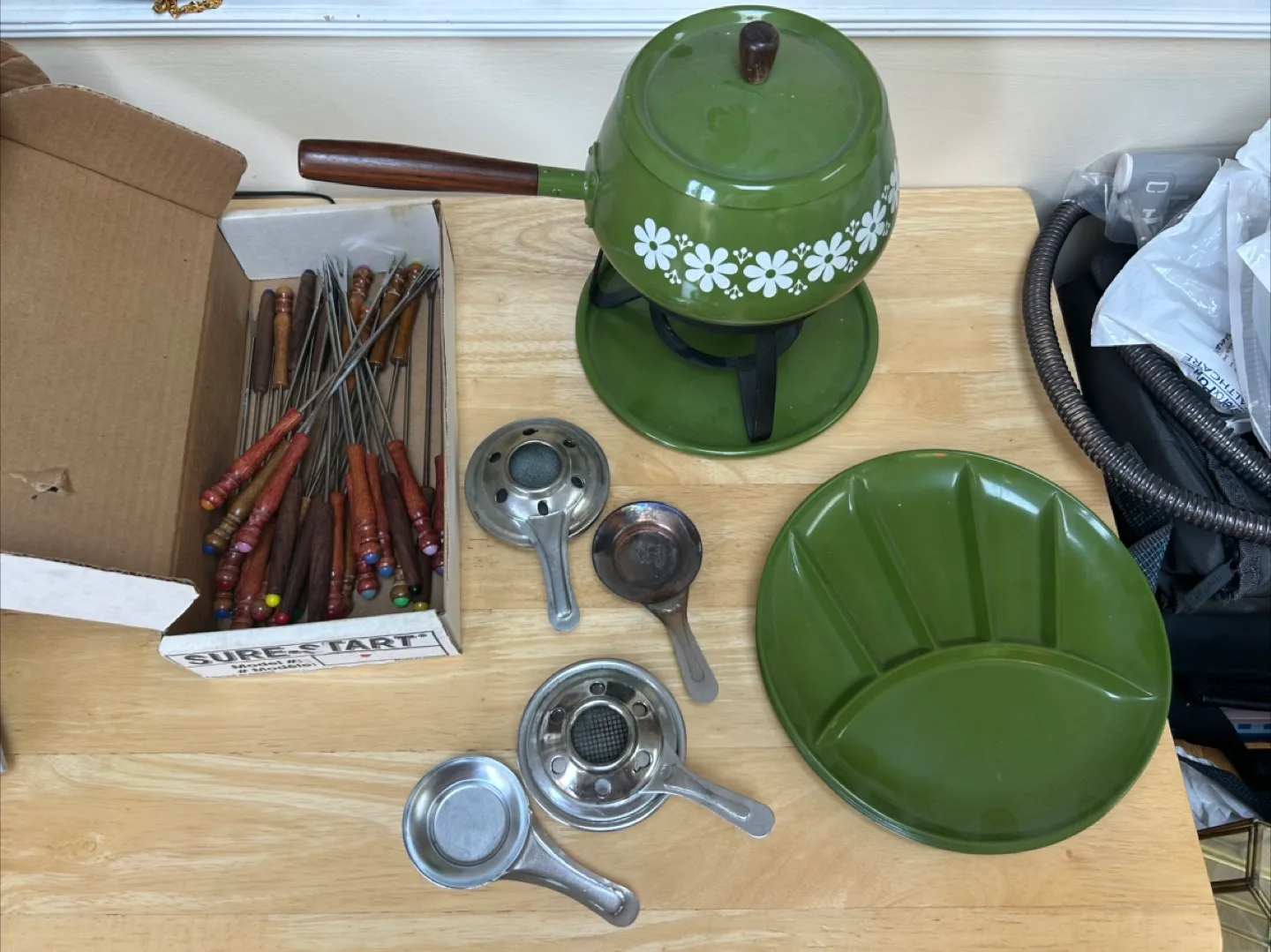 Vintage Fondue Set - Green thumbnail