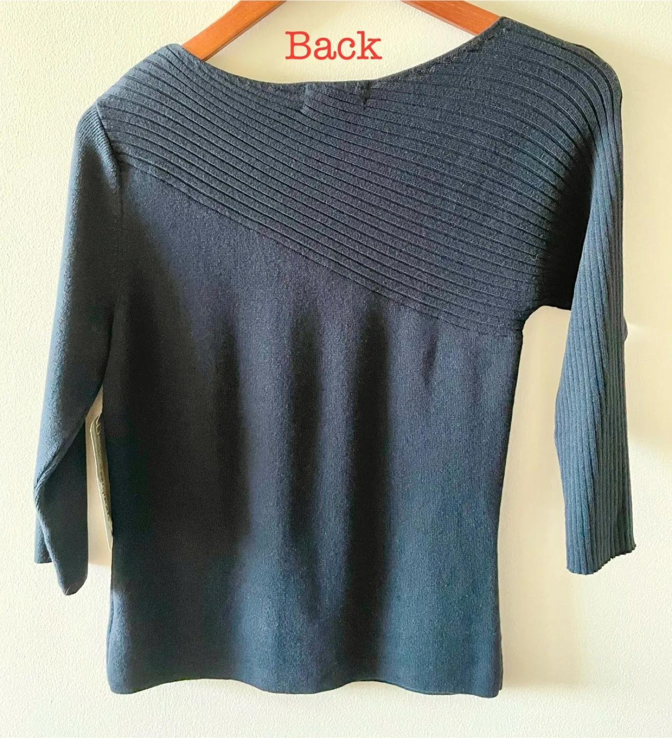 NEW WITH TAGS BLACK LONG SLEEVE PULLOVER SWEATER TOP - STYLISH image indicator(7)