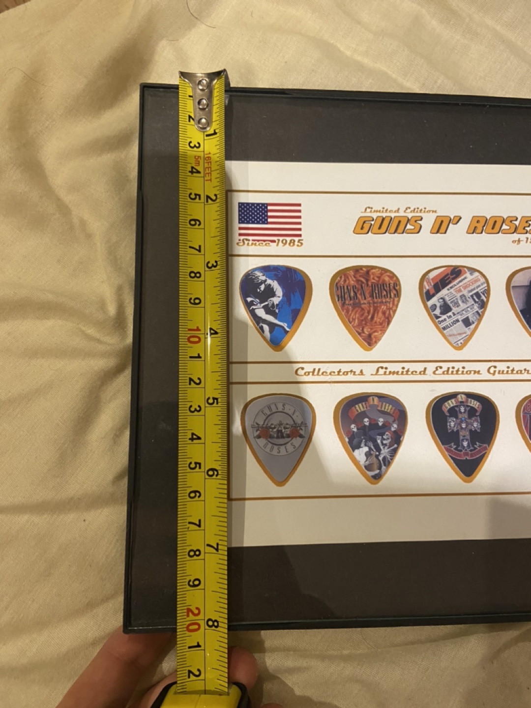 Guns N' Roses Limited Edition Guitar Pick Display - photo 2