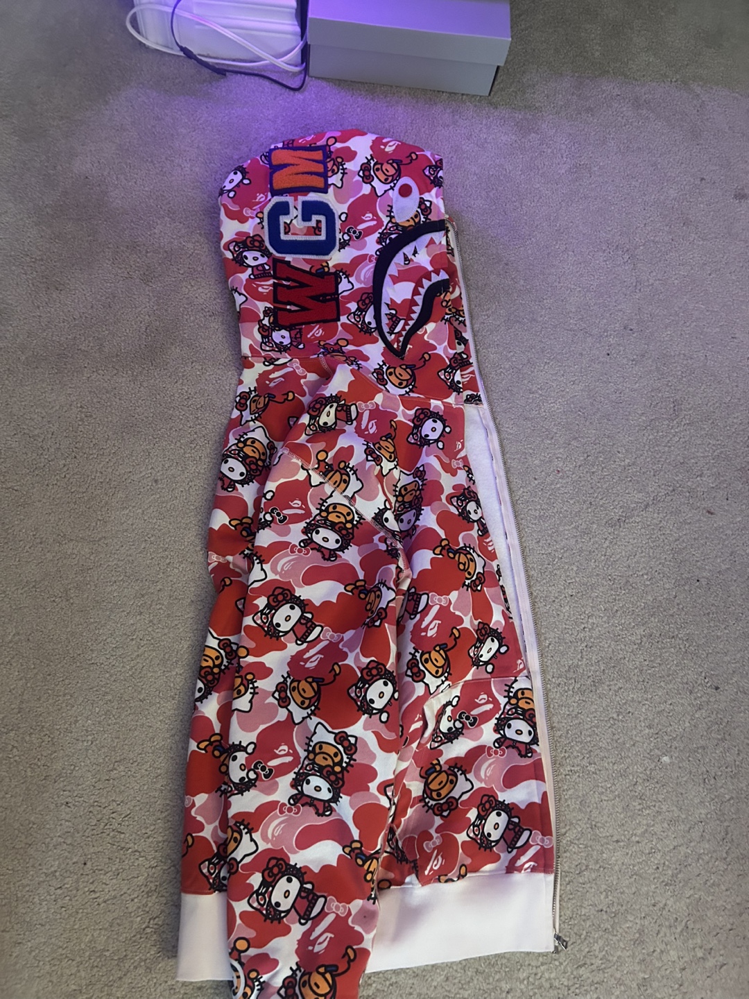 Rare Hello Kitty Bape - photo 2