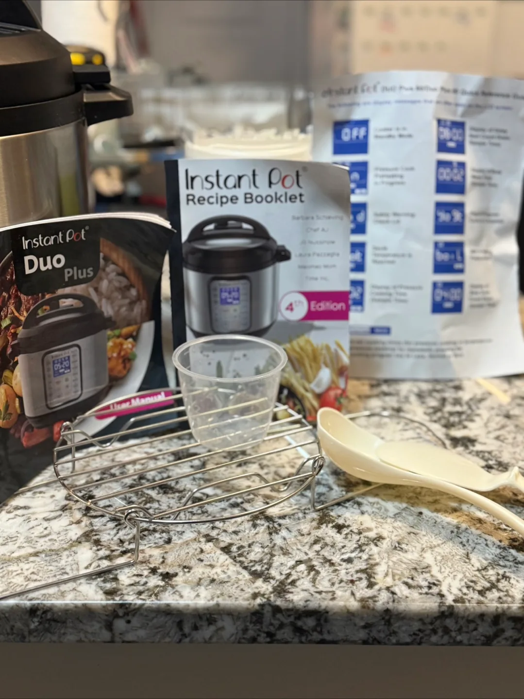 Instant Pot Duo Plus 9-in-1 (6 Quart) – Lightly Used image indicator(2)