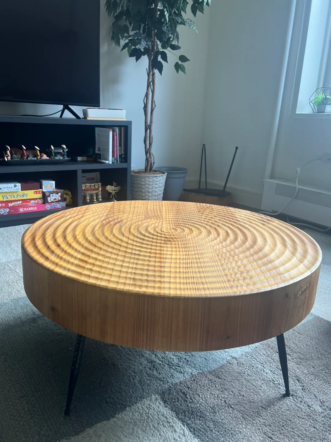 Round Farmhouse Coffee Table - Handcrafted Wood Ring Pattern thumbnail