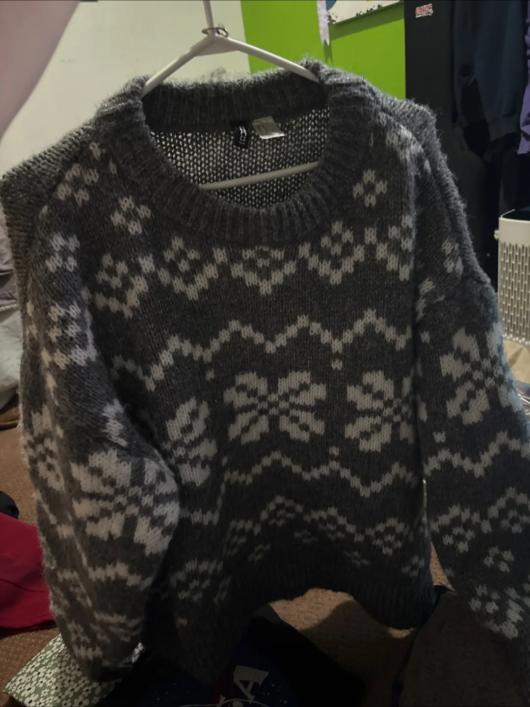 H&M Grey Patterned Knit Sweater thumbnail