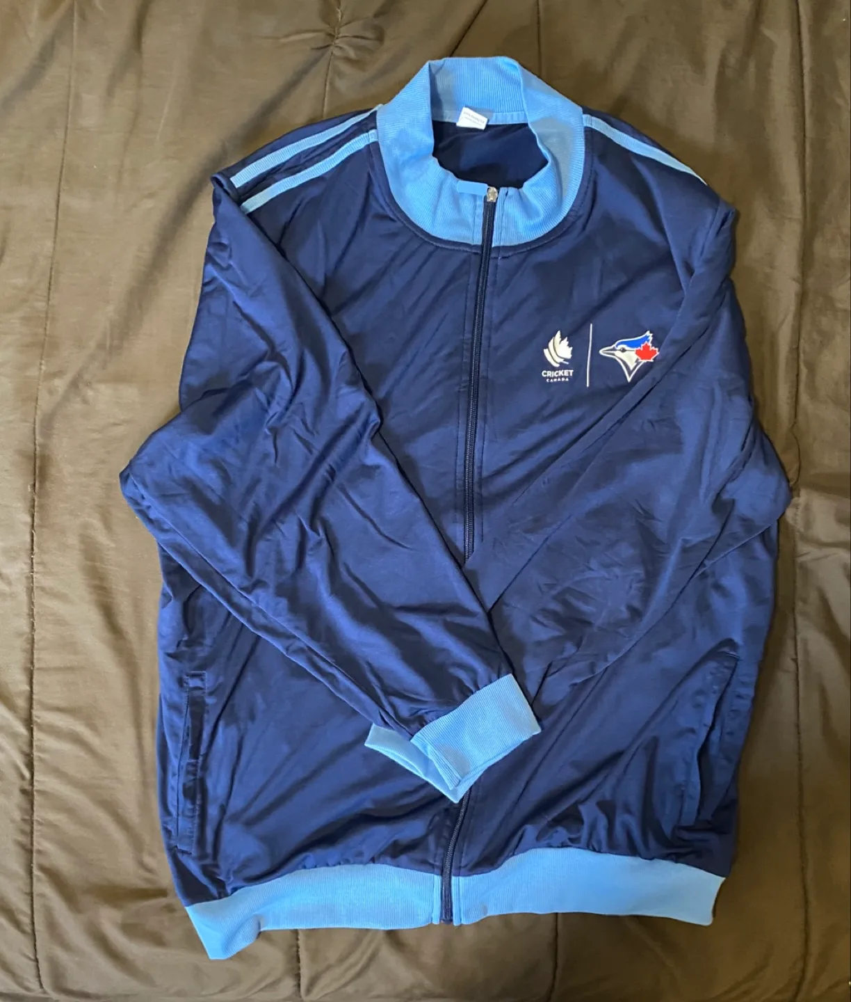 Toronto Blue Jays Cricket Warmup Jacket thumbnail