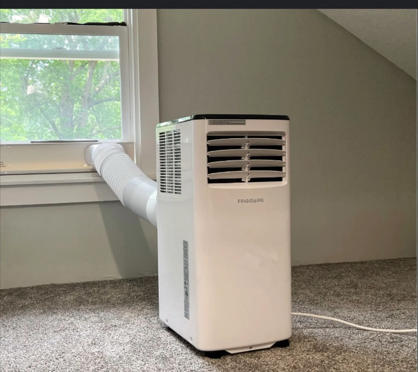 Frigidaire Portable Air Conditioner thumbnail