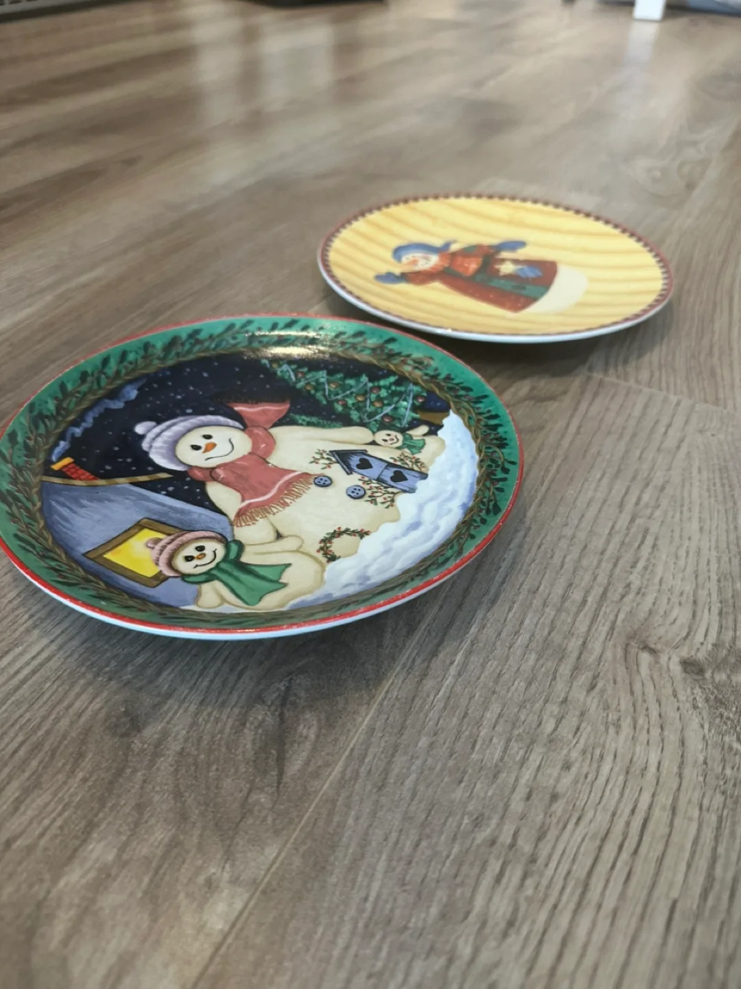 Snowman Decorative Plates (Set of 2) thumbnail