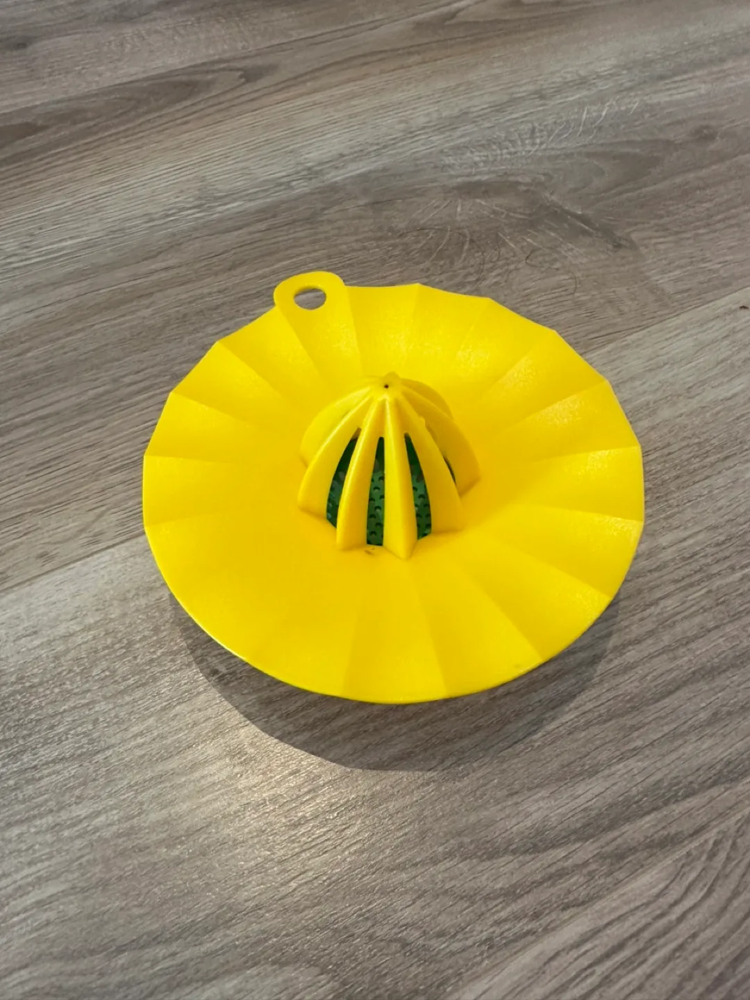 Yellow Lemon/Citrus Juicer thumbnail