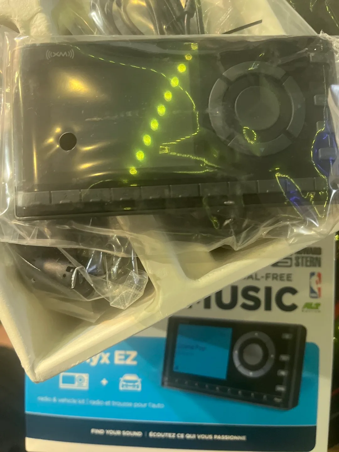 SiriusXM Onyx EZ Radio & Vehicle Kit - Brand New! image indicator(3)