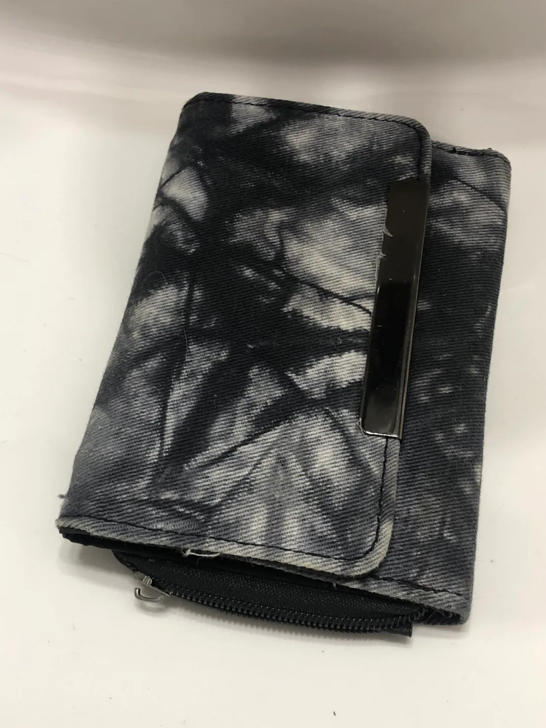 🇨🇦Ardene Wallet - Grey/Black thumbnail