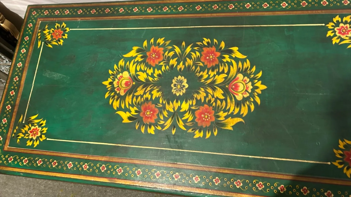 Coffee table wood hand painted Green image indicator(4)