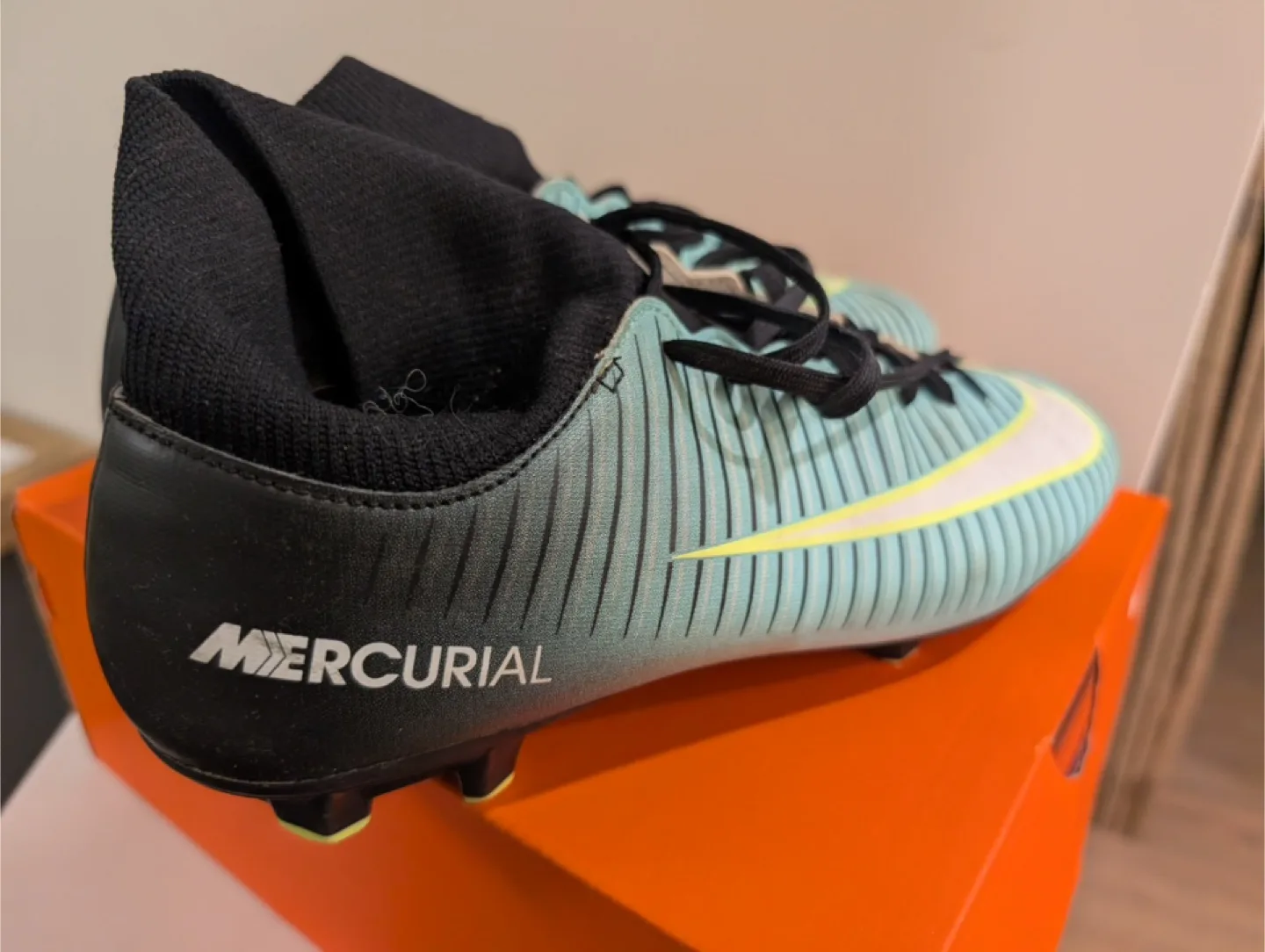 Nike Mercurial Soccer Cleats, Size 6 thumbnail